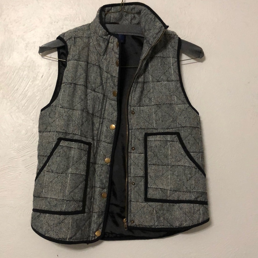 2 for $20⭐️ Patterned vest